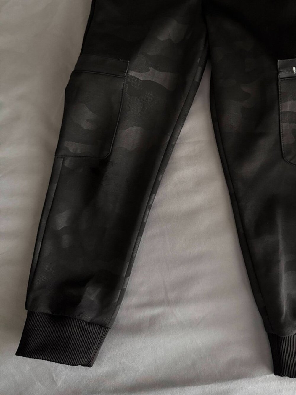 Zoero Nineteen XS Jogger Kids Black Camo Joggers Jogging Pants Size Medium (5)